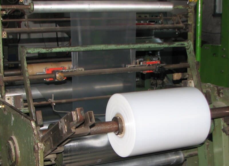 Fólia tekercselőtengelyen